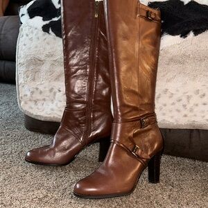 Guess high heal boots